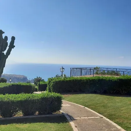 Marasusa The Best A Due Passi Da Tropea Tatil Evi *